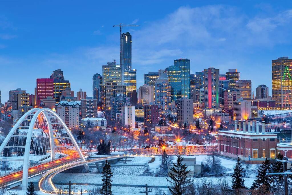 Historic Jd Loft, Near Ice District, Rogers Place, Ug Parking Edmonton Exterior foto